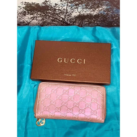 Women's Gucci Beautiful Wallet Opalescent Purple & Pink EUC In Box - Picture 10 of 10